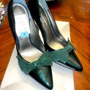 Size 8 Jessica Simpson Pumps